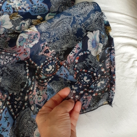 Floral Tunic / Cover Up With Embellishment Size XL - Picture 5 of 6